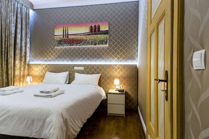 Room 17 of 82