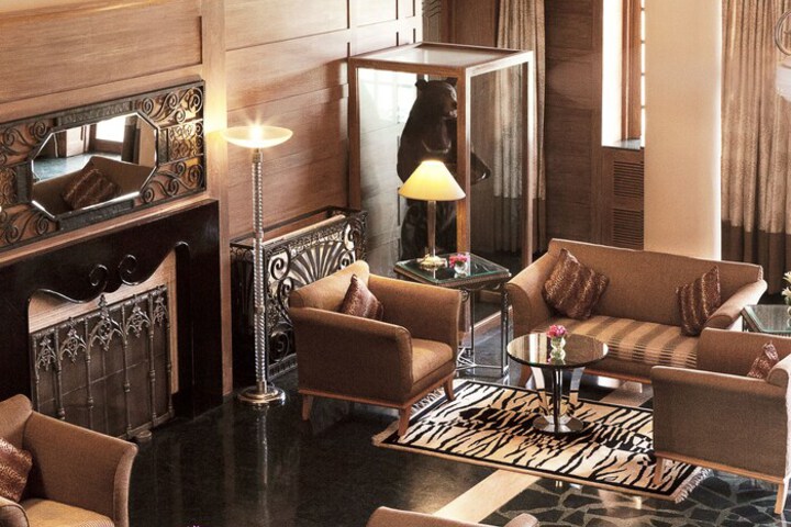 Hotel Lobby