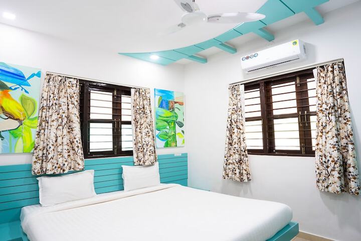 Room 35 of 111