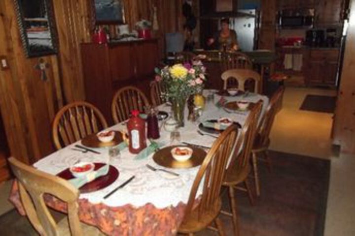 Dining 9 of 51