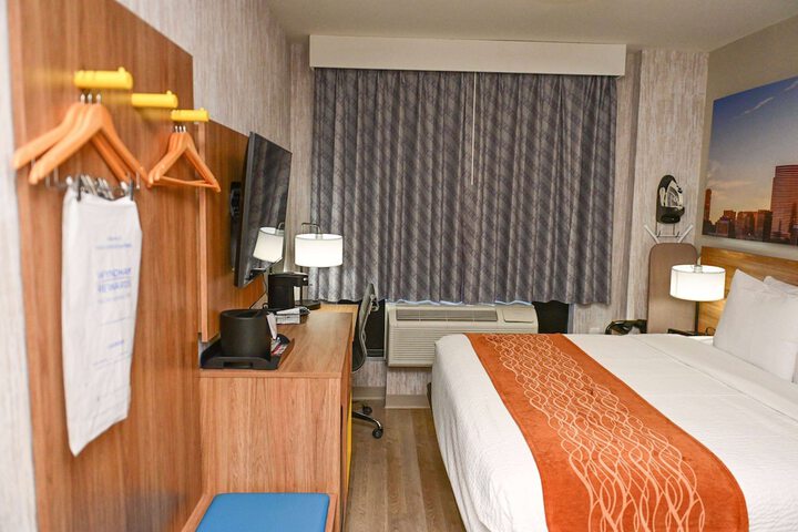 Room 10 of 56