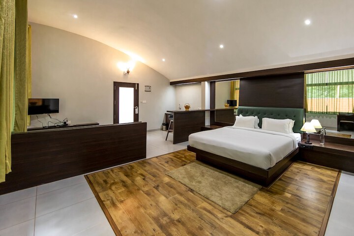 Room 10 of 53