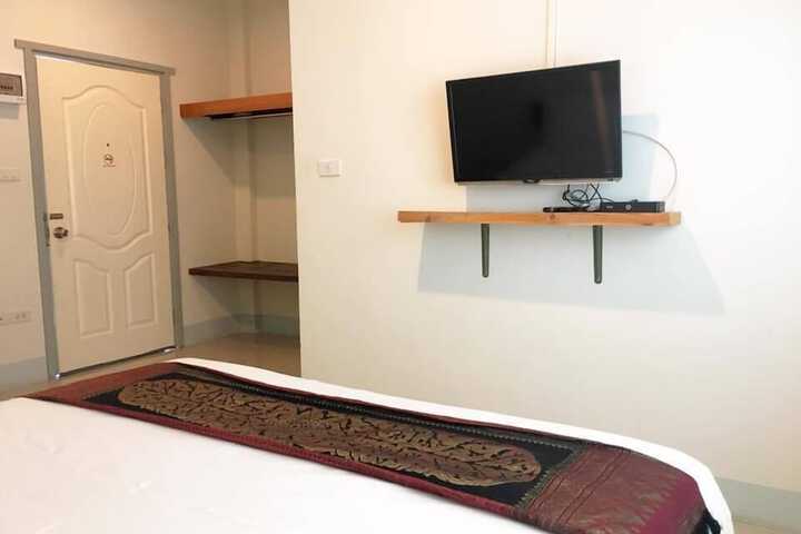Room 18 of 51