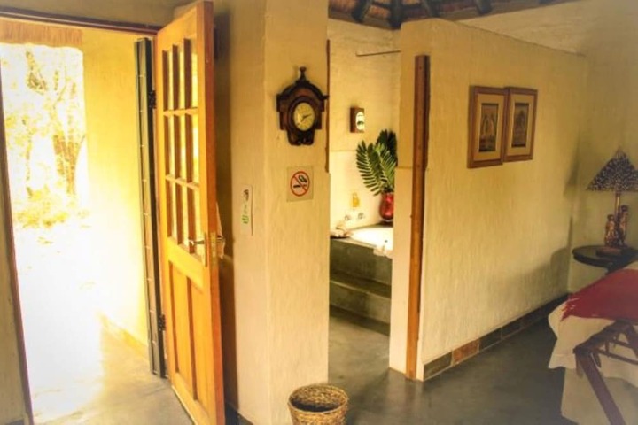 Room 13 of 116