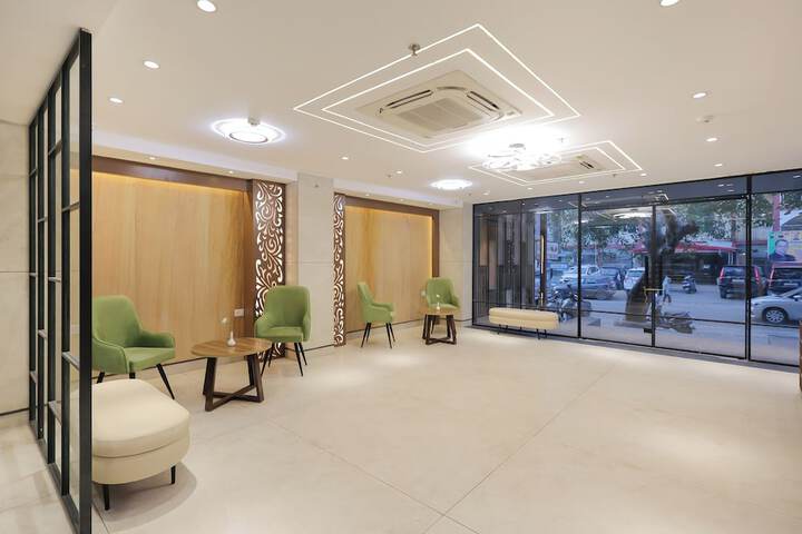 Hotel Interior 4 of 109