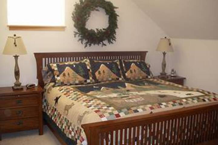 Room 7 of 16