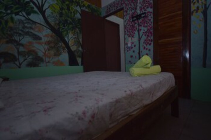 Room 11 of 47