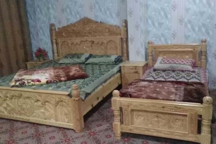 Room 7 of 17