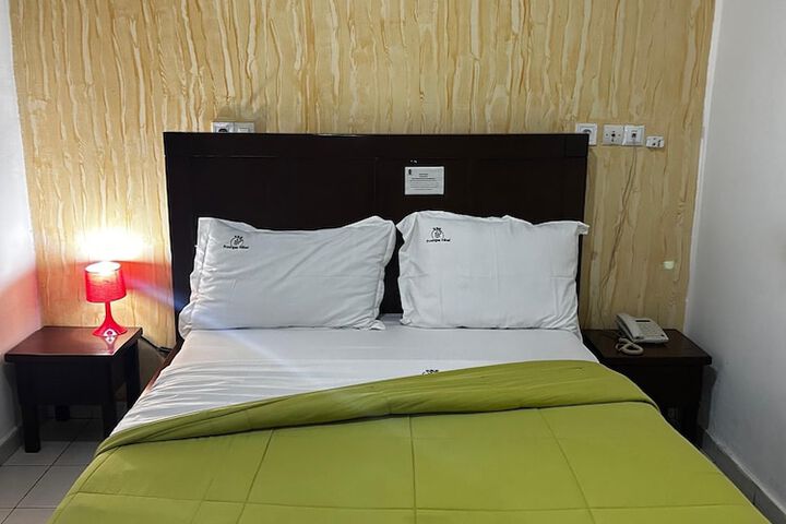 Room 45 of 307