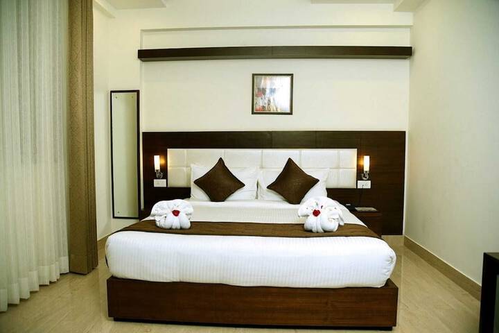 Room 37 of 97