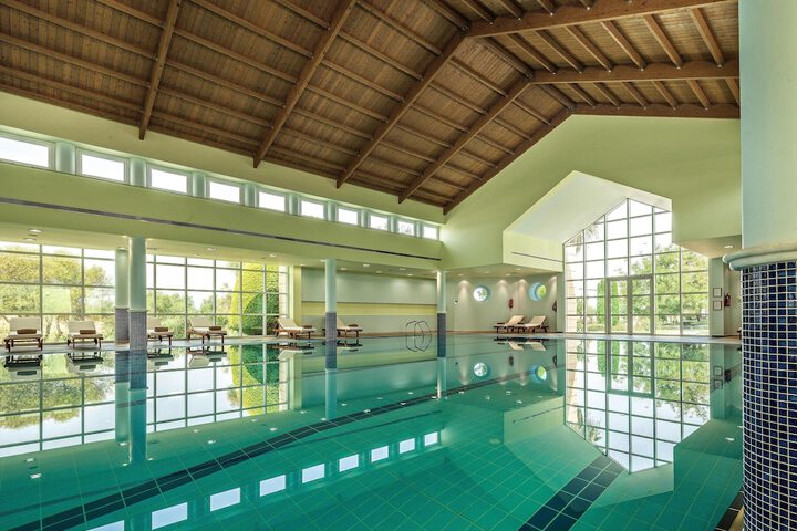 Pool 84 of 245