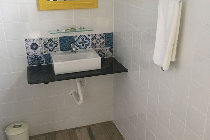 Room 83 of 155