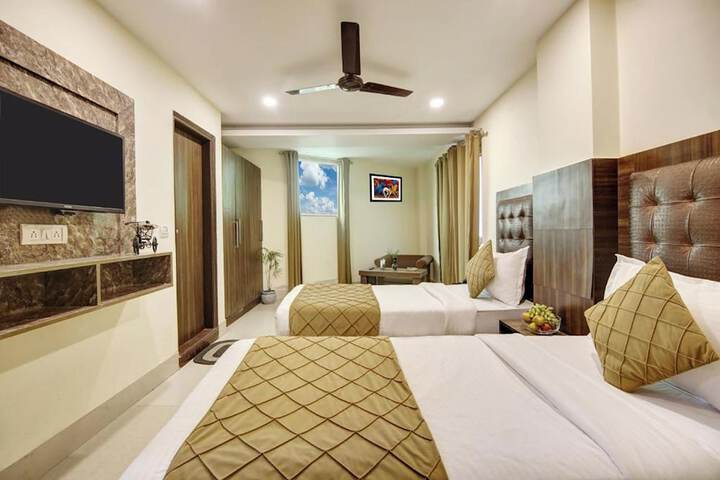 Room 30 of 60