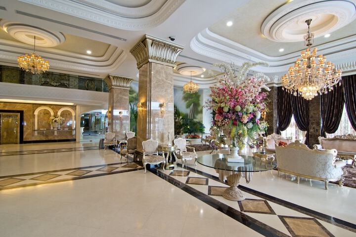 Guest Lobby