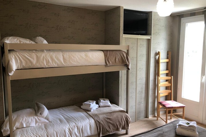 Room 11 of 46