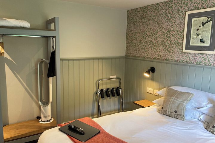 Room 7 of 23