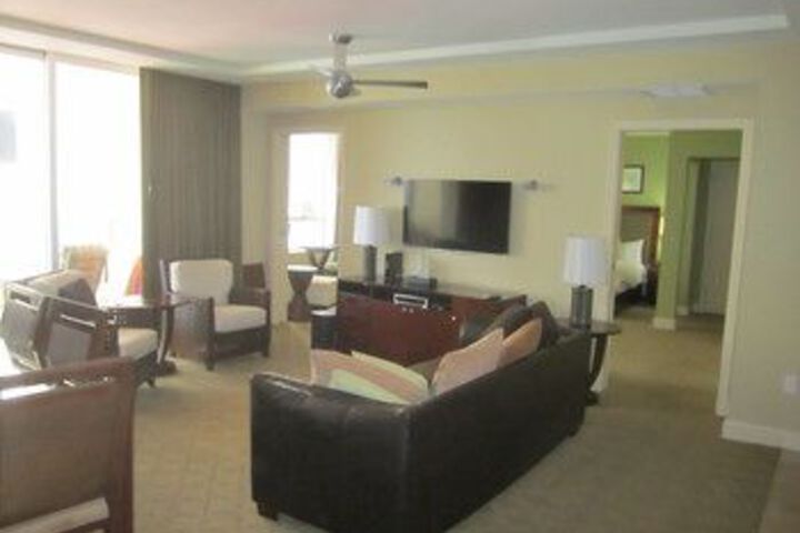 Room 70 of 86