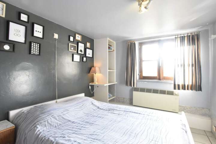 Room 12 of 74