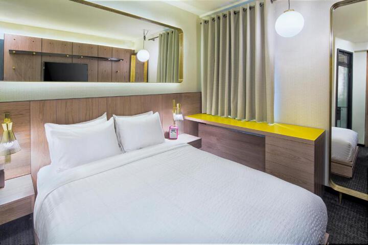 Premium Queen Bed