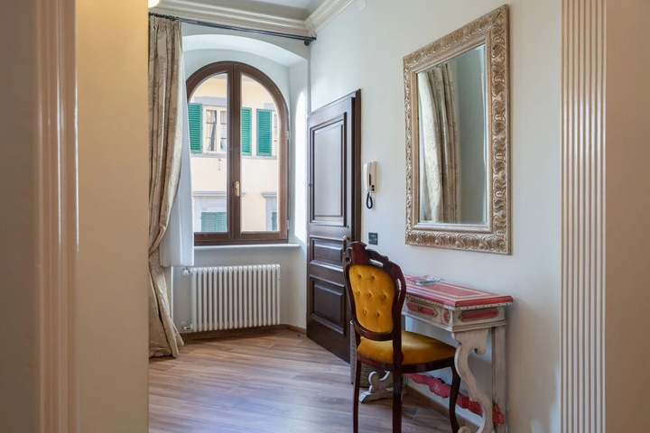 Room 3 of 18