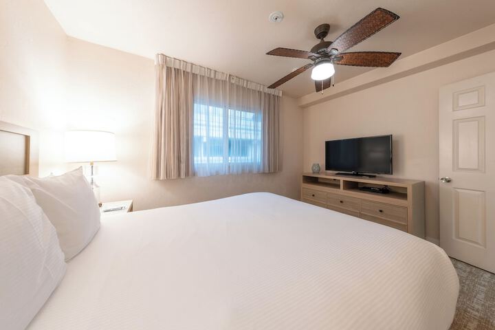Room 15 of 76