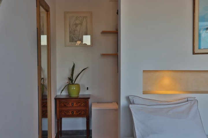 Room 20 of 129