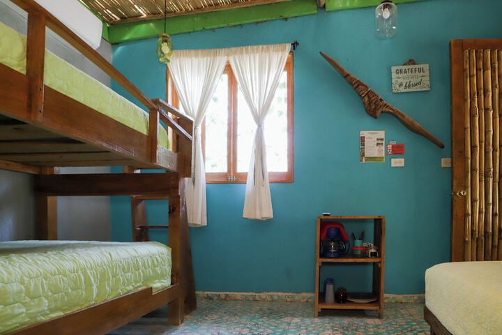 Room 40 of 138