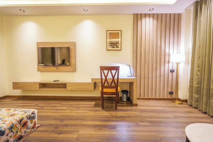 Room 13 of 51