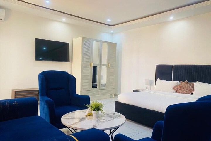 Room 19 of 31