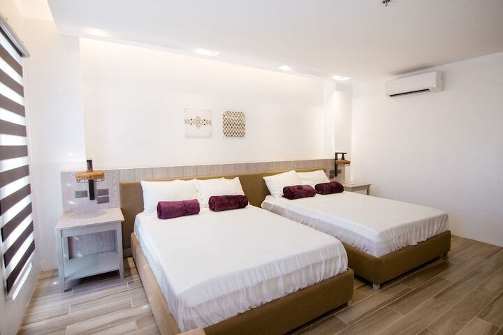 Room 9 of 72