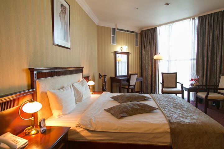 Room 30 of 61