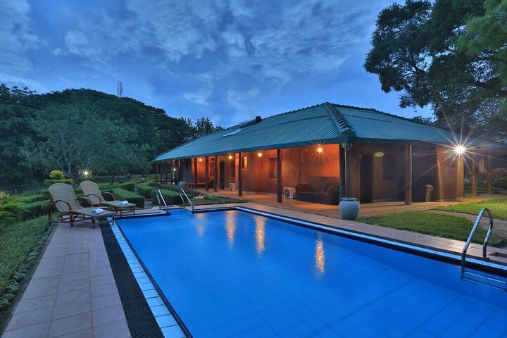 Pool 14 of 49