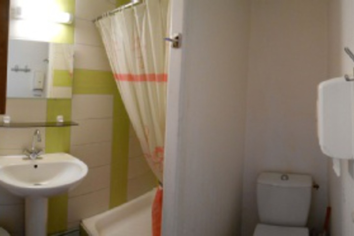 Room 200 of 216