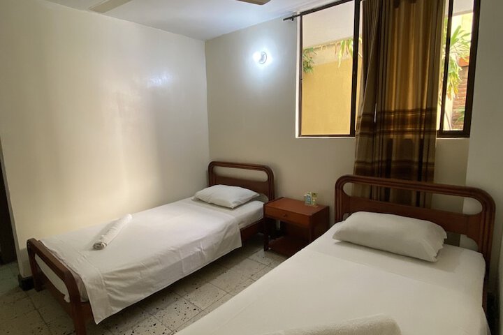 Room 11 of 31