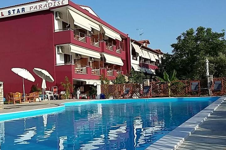 Star Paradise Hotel