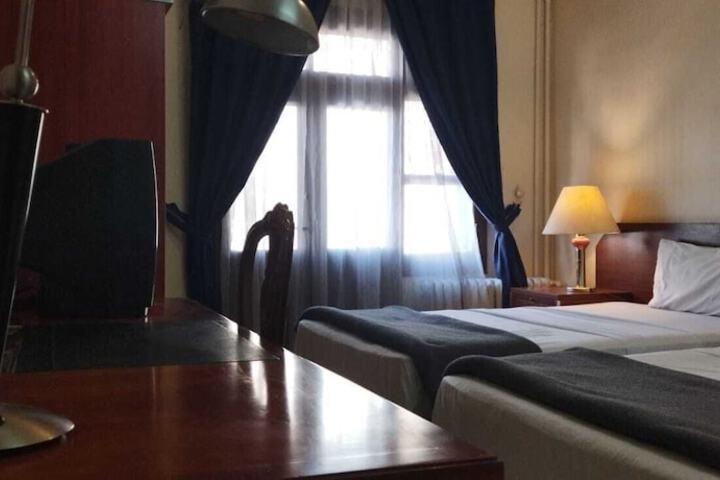 Room 22 of 42