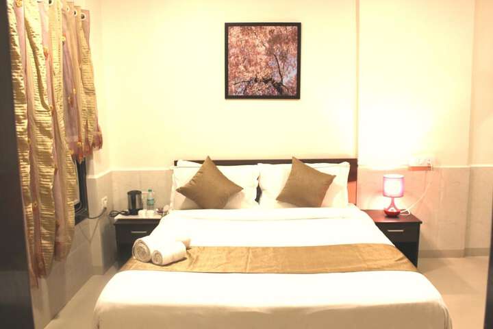 Room 28 of 50