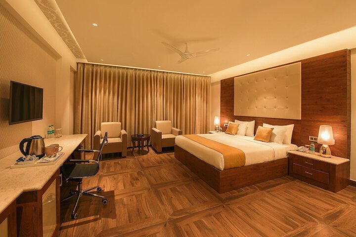 Room 5 of 39