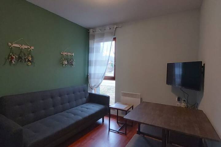 Room 14 of 36