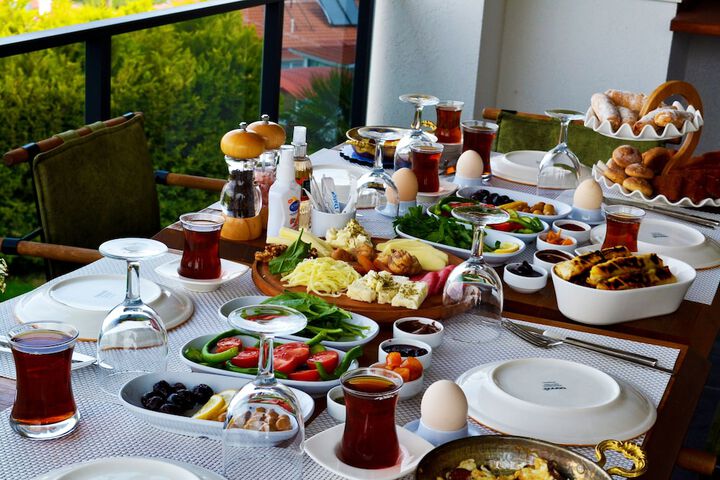 Breakfast/Coffee Service 23 of 35