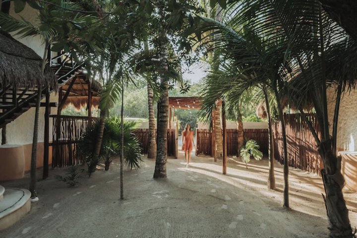 Hotel Interior 102 of 141