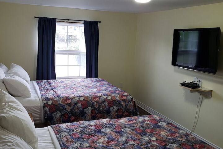 Room 12 of 34