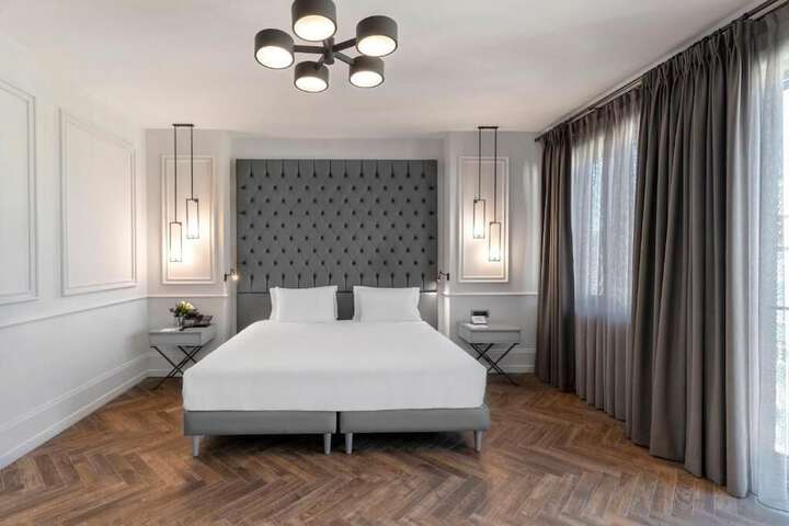 Room 47 of 126