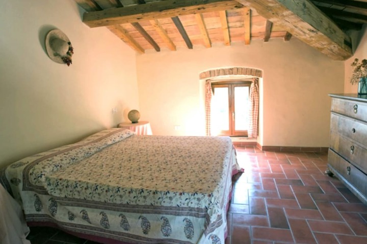Room 6 of 40