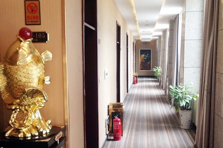 Hotel Interior 7 of 17