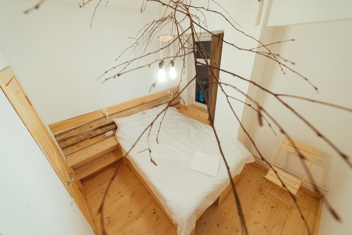 Room 5 of 26