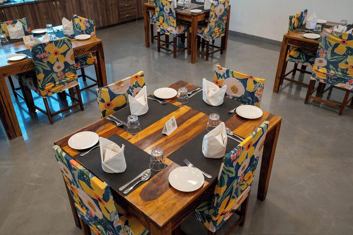 Dining 150 of 190