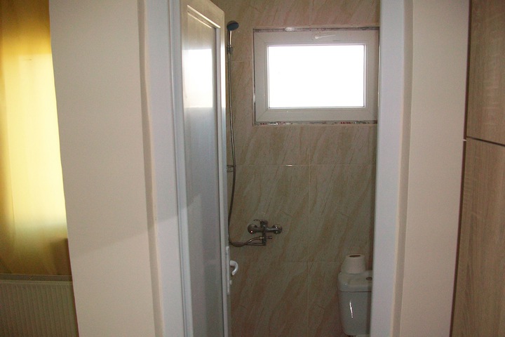 Room 13 of 26