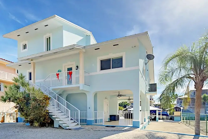Photo of Canal side Getaway Home Home