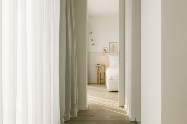 Room 27 of 88